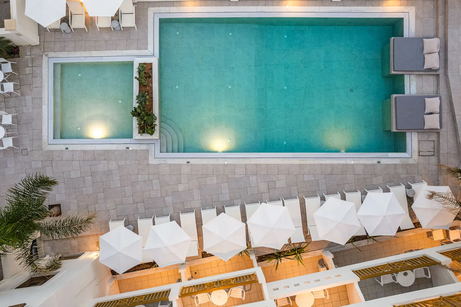 Swimming pool at the complex 3
