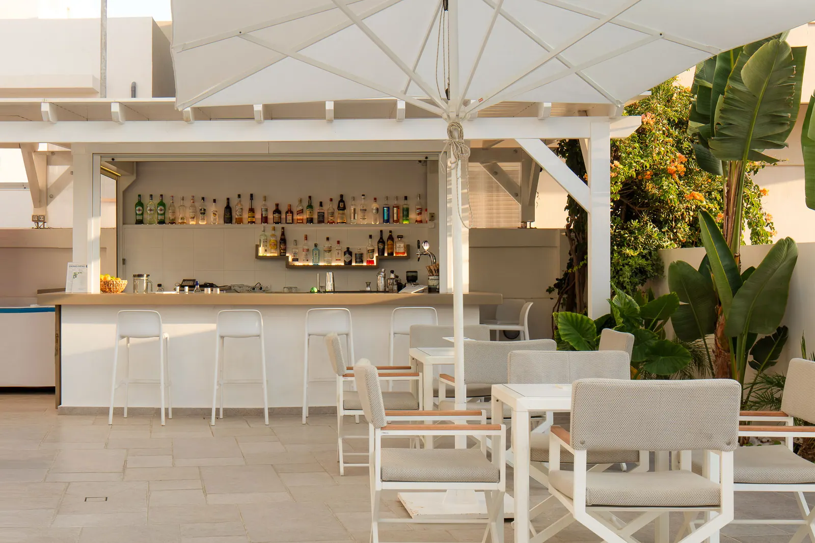 Aristea pool snack bar 2